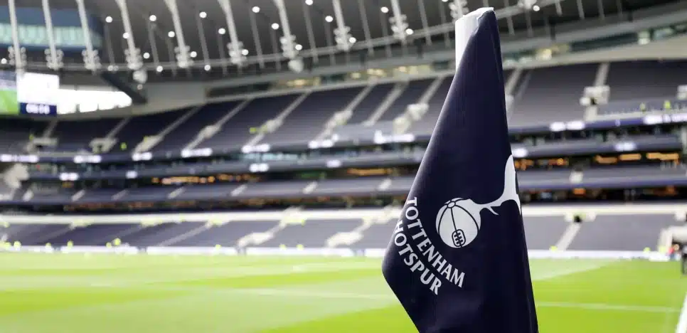 Estádio do Tottenham Hotspur, em Londres, será palco de confronto com o Aston Villa