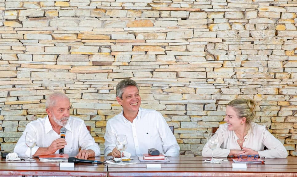 Presidente da República, Luiz Inacio Lula da Silva; Ministro de Estado Chefe da Secretaria-Geral da Presidência, Marcio Macêdo e a Presidenta do Partido dos Trabalhadores, Deputada Federal Gleisi Hoffmann