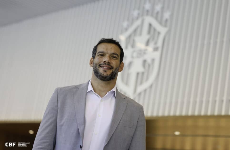 Samir Xaud na sede da CBF