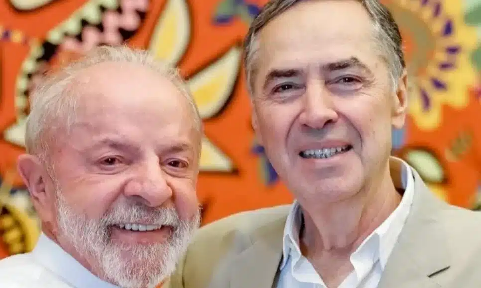 Barroso encontra o presidente Lula logo depois de votar pela descriminalização do aborto em até 12 semanas | Foto: Arquivo