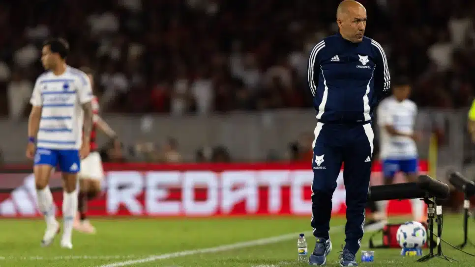 Leonardo Jardim durante partida