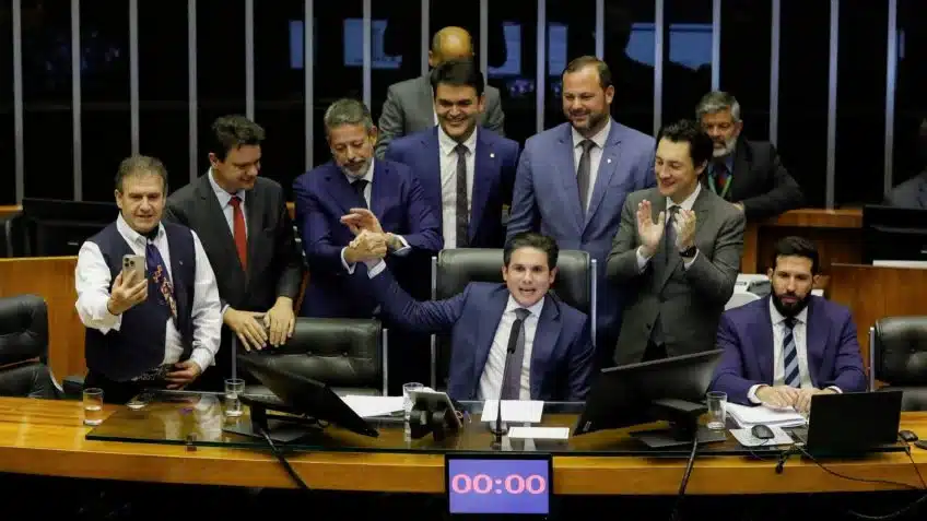 Na imagem, deputados no plenário da Câmara nesta 4ª feira |Sérgio Lima/Poder360 - 1º.out.2025