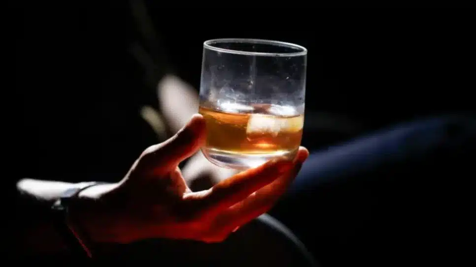 A vítima foi internada na 6ª feira (3.out) com quadro clínico grave. O homem havia consumido bebida alcoólica 3 dias antes da internação; receitas; destilados