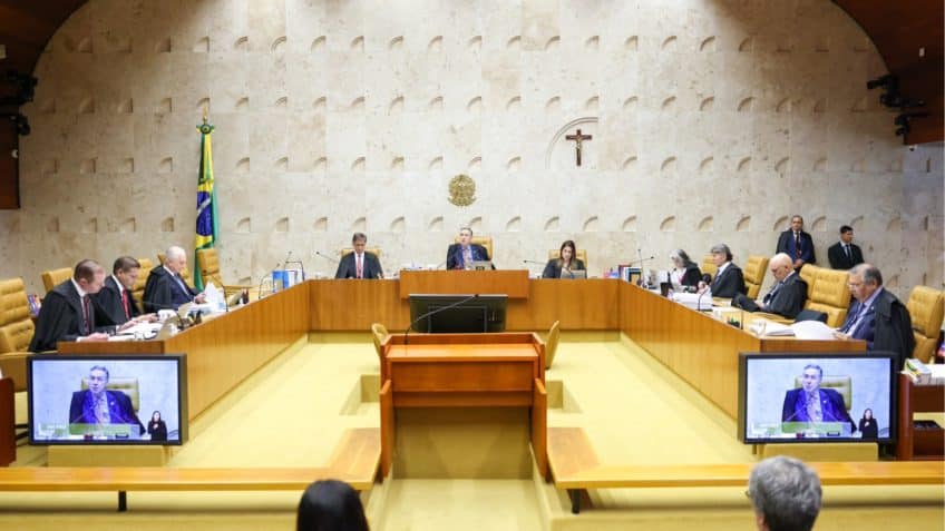 Sessão plenária do STF em 6 de agosto de 2025