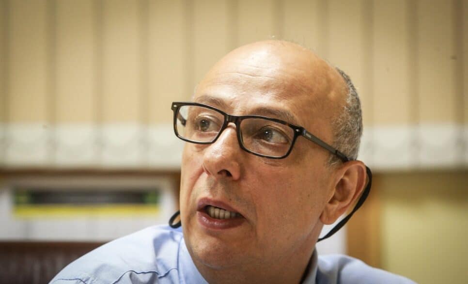 Ex-delegado-geral de São Paulo é assassinado em emboscada na Praia Grande