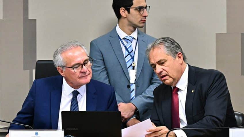 Renan Calheiros e Carlos Zarattini durante comissão mista da MP do IOF