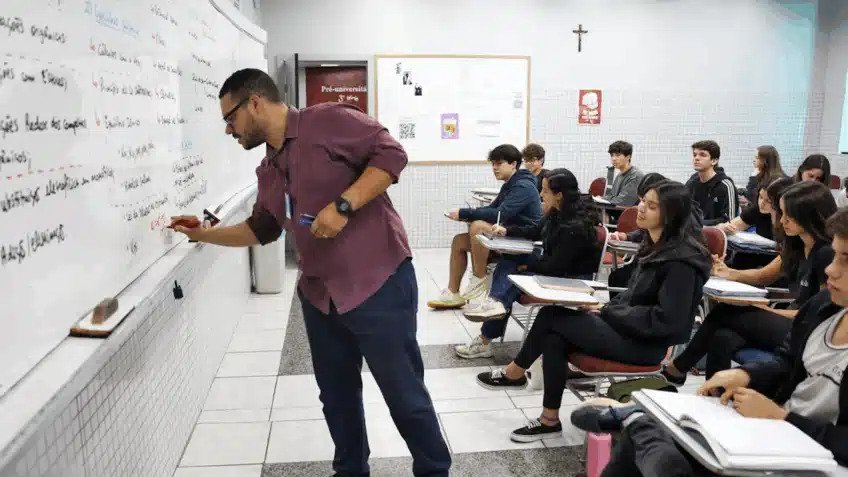 professor sala de aula educação classe escola