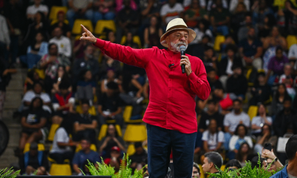 Presidente Lula participa de aulão com os alunos da Rede de Cursinhos Populares (CPOP), no Ginásio Poliesportivo Adib Moysés Dib, em São Bernardo do Campo