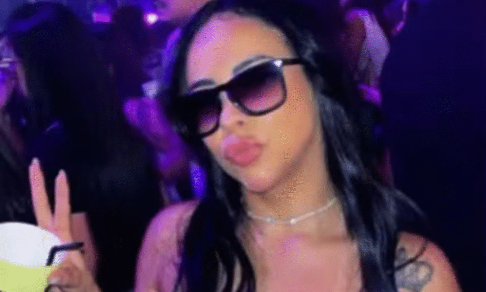 Bruna Araújo de Souza, de 30 anos, morreu após beber drinque com metanol — Foto: Reprodução