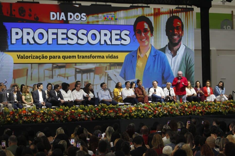 DIA DOS PROFESSORES. AGENDA DO PRESIDENTE LULA NO RIO DE JANEIRO, NESTA QUARTA-FEIRA (15).