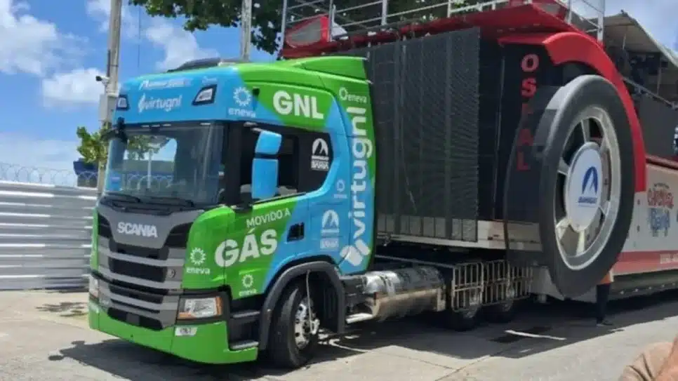 Em sua maioria, esses veículos são movidos a diesel