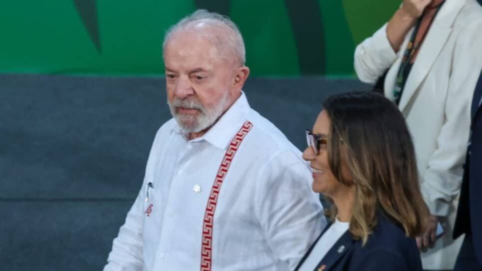 Na imagem, Lula e a primeira-dama, Janja, em reuniões preparatórias para a COP, na 5ª feira (6.nov)