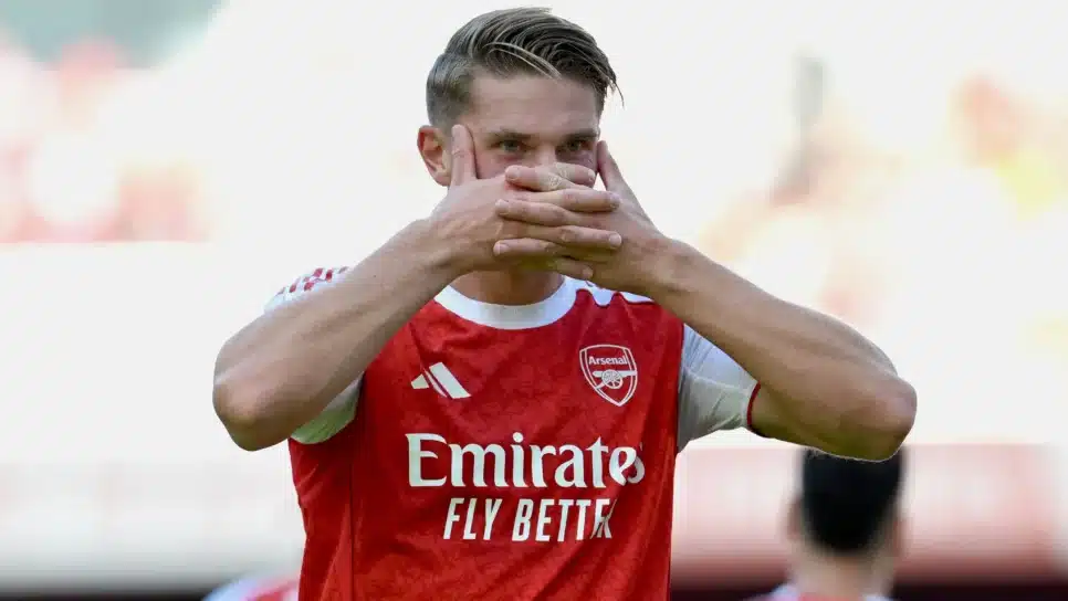 Gyokeres comemora gol pelo Arsenal