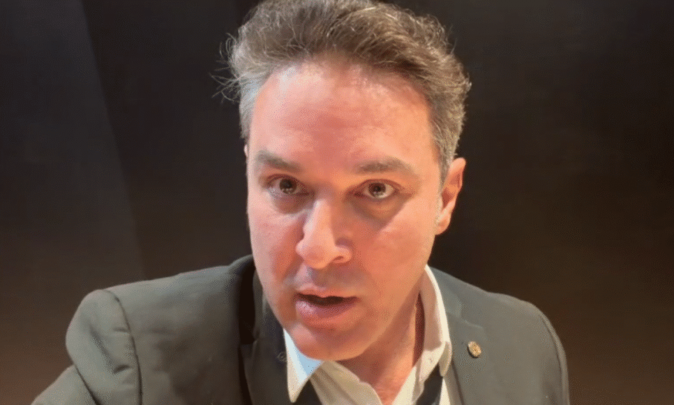 Diante do agravamento das denúncias, o deputado retomou a coleta de assinaturas para a instalação da CPMI, afirmando já contar com cerca de 100 apoios