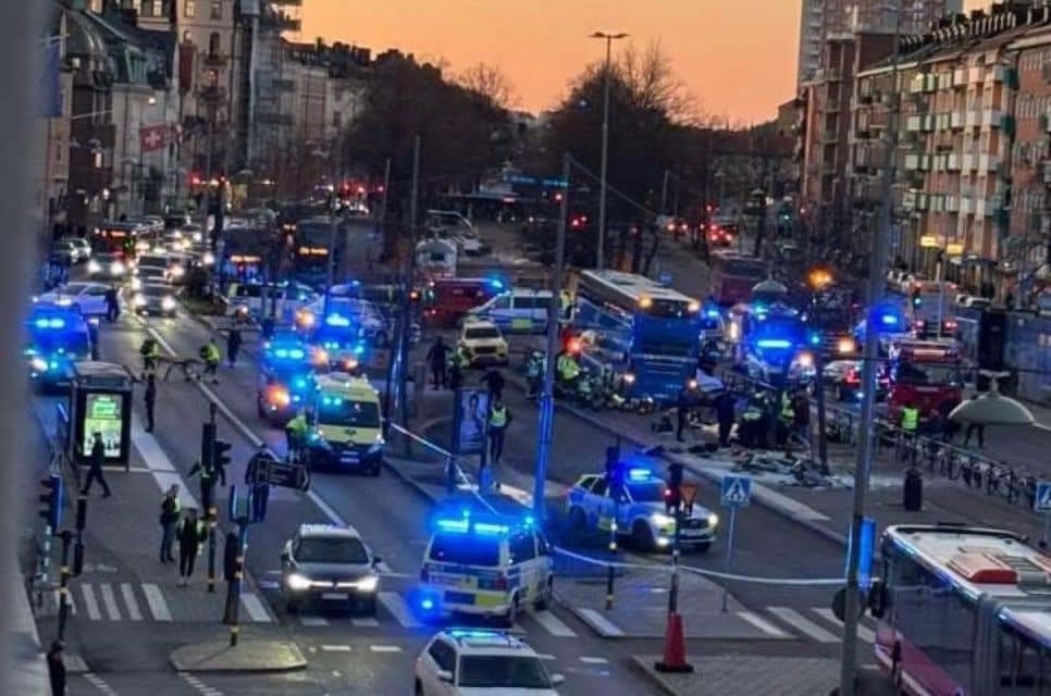 Porta-voz do serviço de resgate afirmou que houve 6 vítimas, mas não especificou número de mortos e feridos