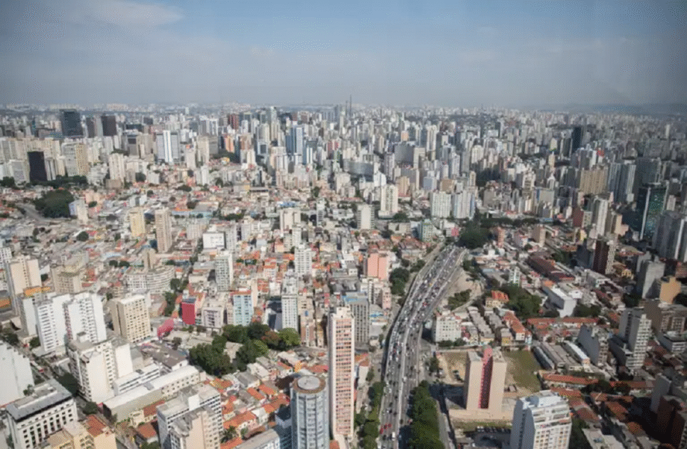 Vista aerea da cidade de São Paulo, rio Tietê, predios, São Paulo, cidade