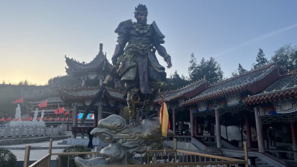 Estátua de Wukong na cidade de Linfen