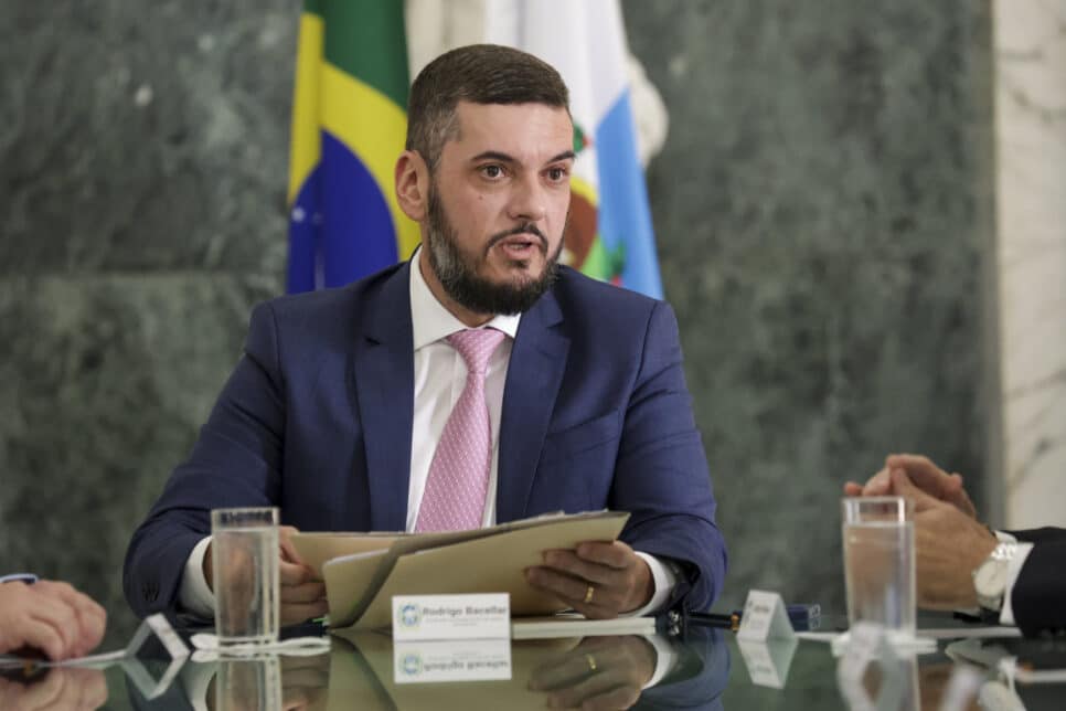 Rodrigo Bacellar em reunião com a presidente da OAB, Dra. Ana Tereza Basilio