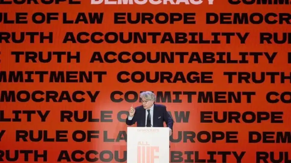 O comissário da UE (União Europeia), Thierry Breton, durante Congresso dos Democratas Europeus em Bilbao, na Espanha, em 21 de novembro de 2025