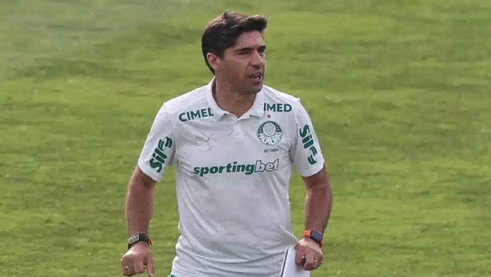 Abel Ferreira, técnico do Palmeiras. em treinamento antes da final da Libertadores