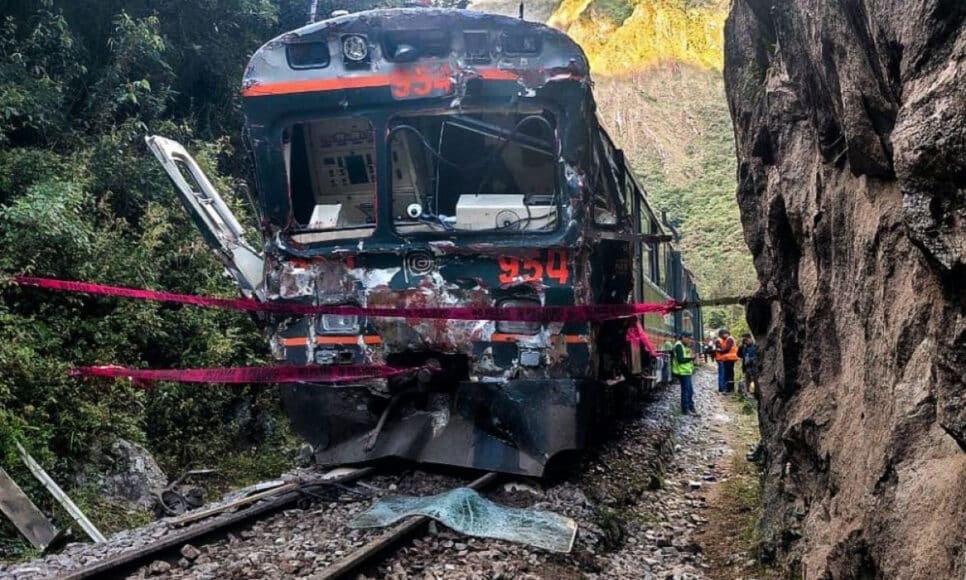 ACIDENTE DE TREM NO PERU