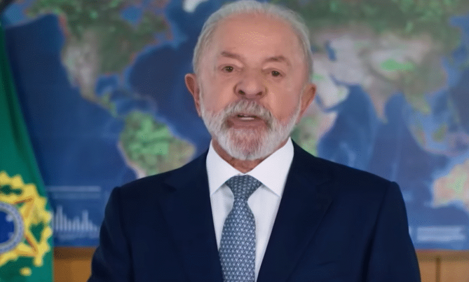 Presidente Lula durante pronunciamento à nação neste domingo (30)