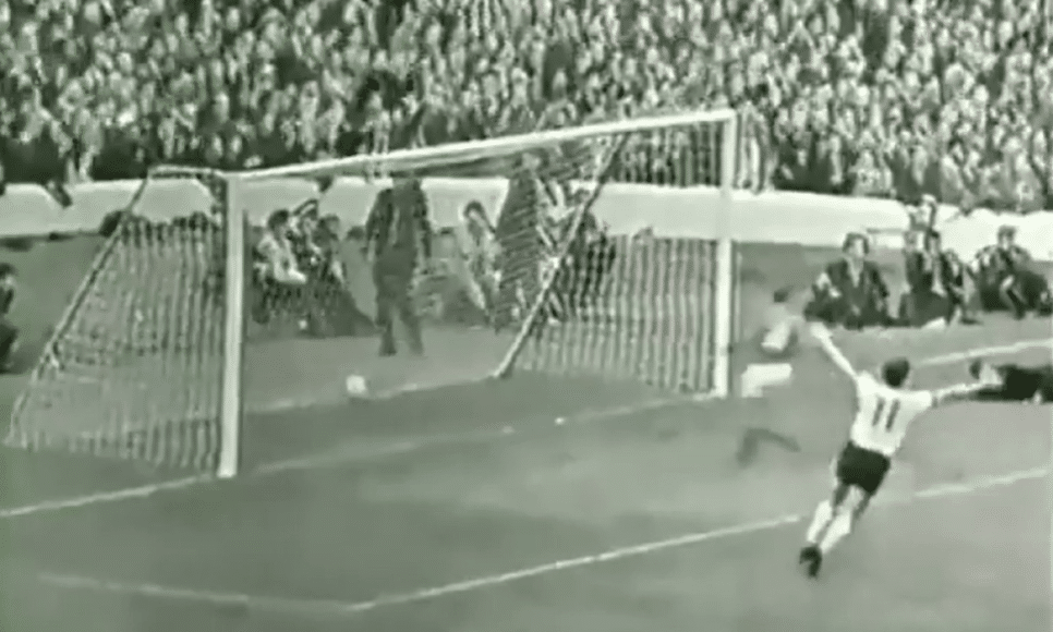 Alemanha e URSS fizeram um típico duelo europeu na semifinal da Copa de 1966