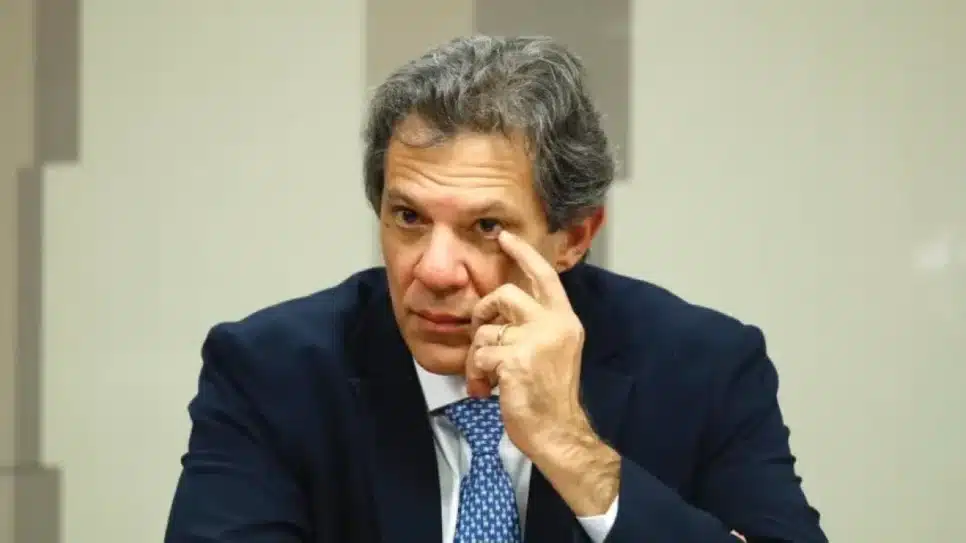 Fernando Haddad durante audiência na Comissão Mista de Medida Provisória sobre o IOF