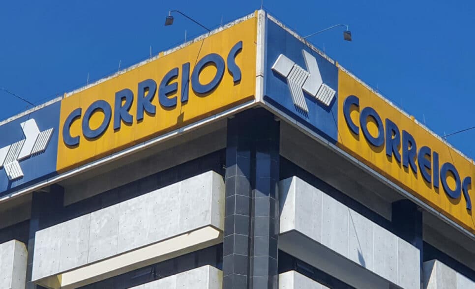 Fachada de uma agência dos Correios