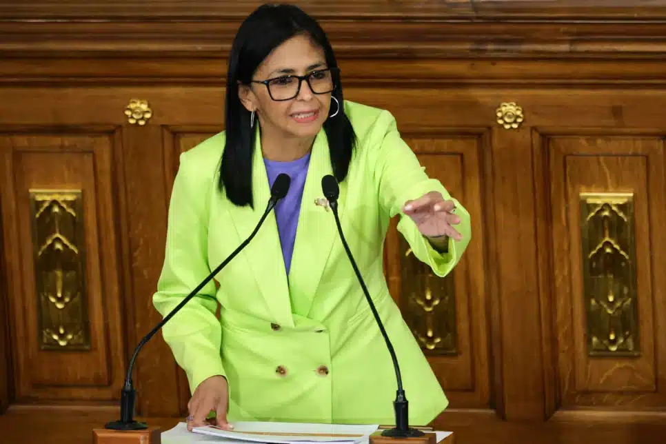Delcy Rodriguez discursa na Assembleia Nacional da Venezuela