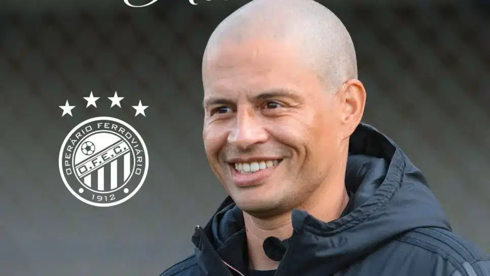 Alex é o novo treinador do Operário