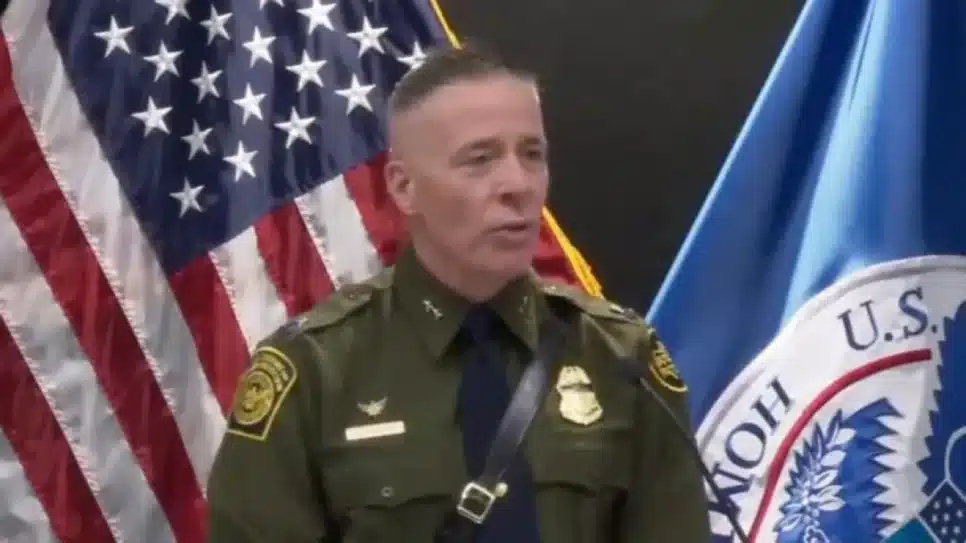 Gregory Bovino, chefe das operações anti-imigração em Minneapolis