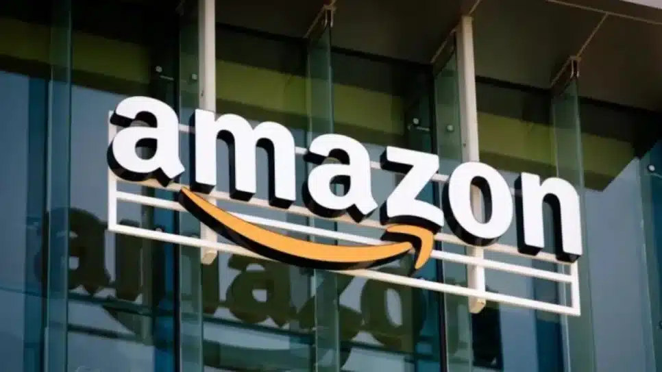 O número da empresa liderada por Jeff Bezos é quase 3 vezes maior que o da Microsoft, terceira colocada - logo da amazon