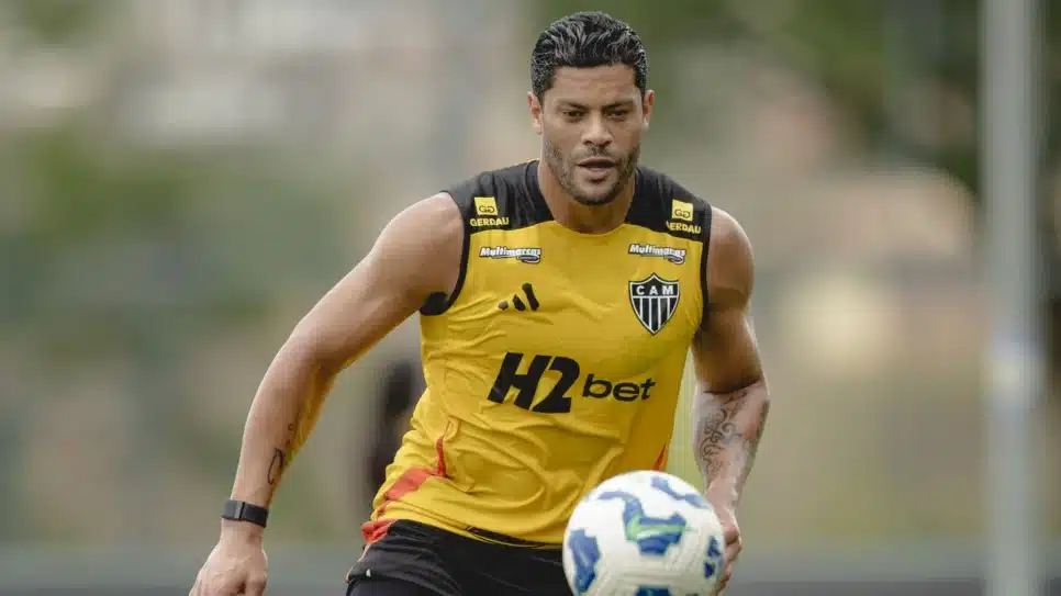 Hulk em treino do Atlético-MG