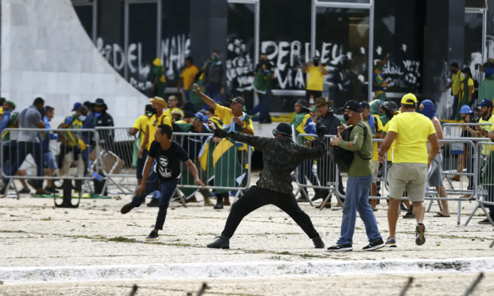 Manifestantes invadem Congresso, STF e Palácio do Planalto. Marcelo Camargo/Agência Brasil