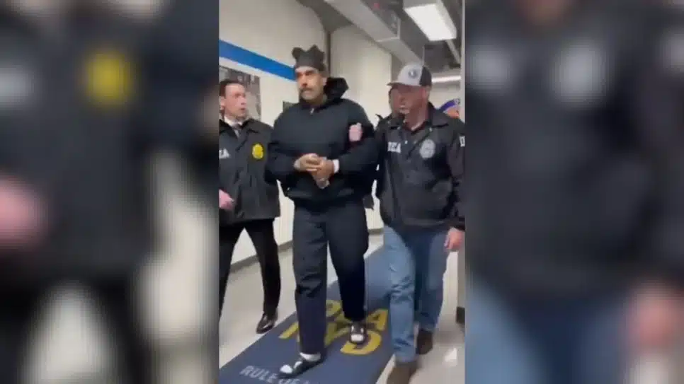 Vídeo aparentemente mostra Nicolás Maduro sendo levado para a prisão em Nova York após ser capturado pelos Estados Unidos