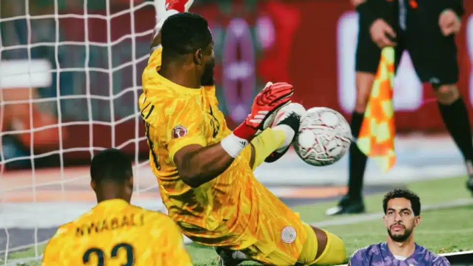 Goleiro da Nigéria, Stanley Nwabali foi estrela na disputa pelo terceiro lugar contra o Egito