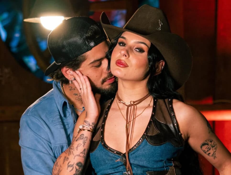 Imagem de divulgação da música "Sua Boca Mente", parceria de Zé Felipe e Ana Castela