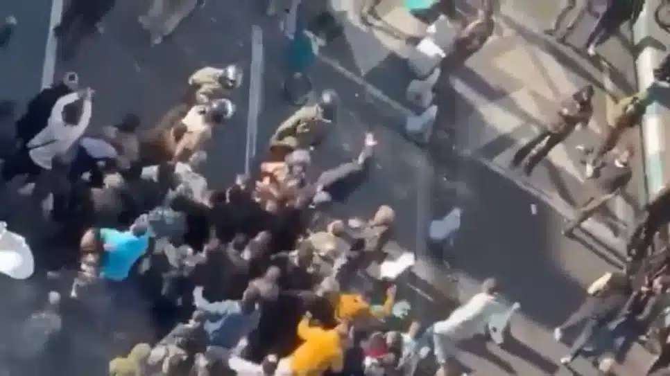 Manifestações dos iranianos são por causa da baixa cotação do rial