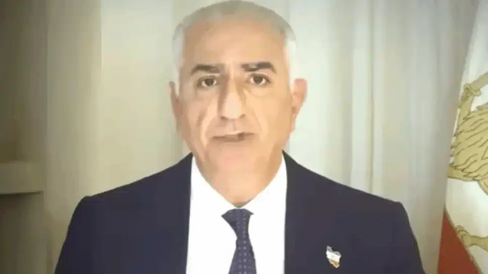Reza Pahlavi, filho do Xá deposto do Irã e uma das figuras da oposição no exílio