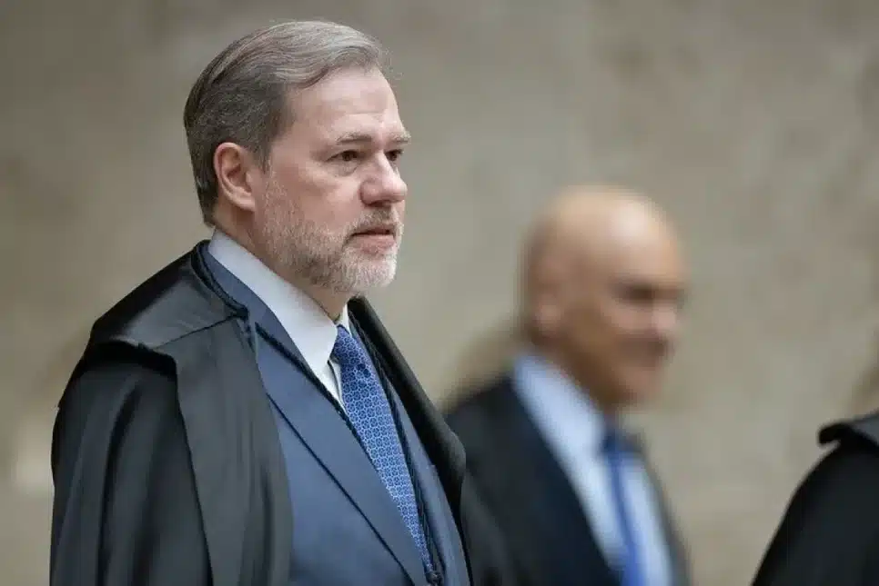 Os ministros Dias Toffoli e Alexandre de Moraes, do STF