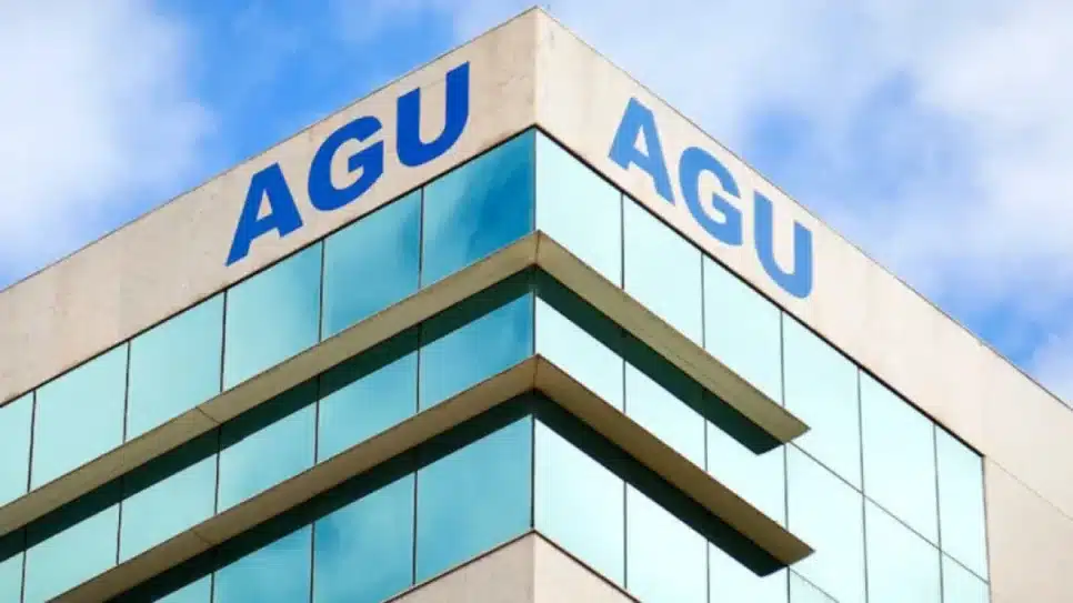 AGU apresenta ao STF pedido contra Estados que anteciparam doses de reforço