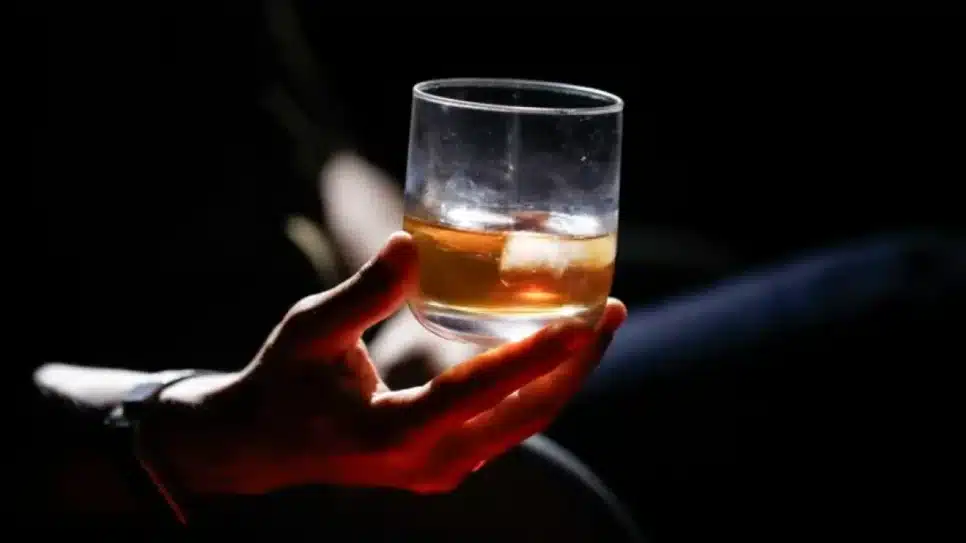 A vítima foi internada na 6ª feira (3.out) com quadro clínico grave. O homem havia consumido bebida alcoólica 3 dias antes da internação; receitas; destilados