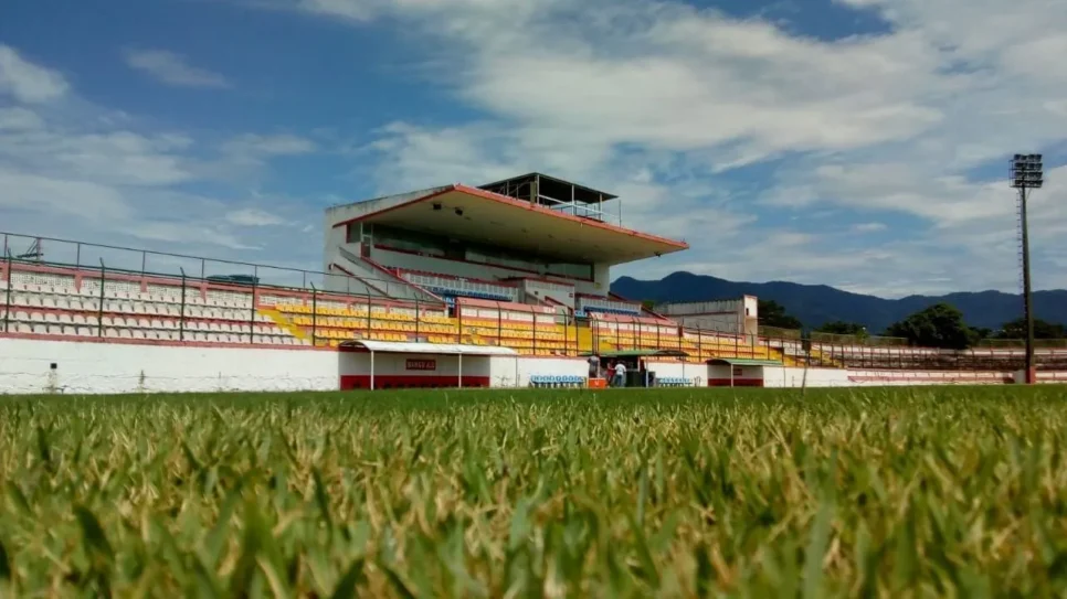 Estádio Moça Bonita, em Bangu
