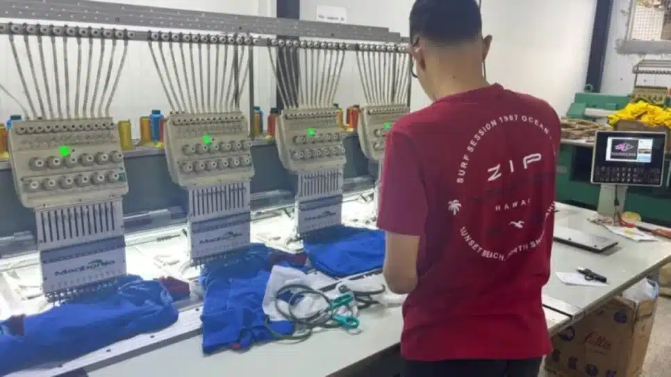 Pequena indústria CNI