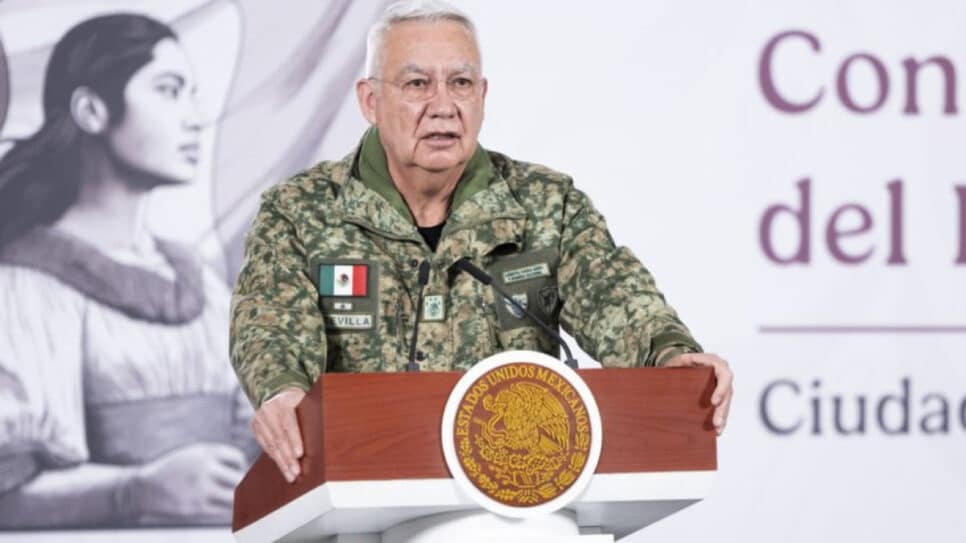 O secretário de Defesa mexicano, Ricardo Trevilla Trejo, durante pronunciamento na 2ª feira (23.fev.2026)