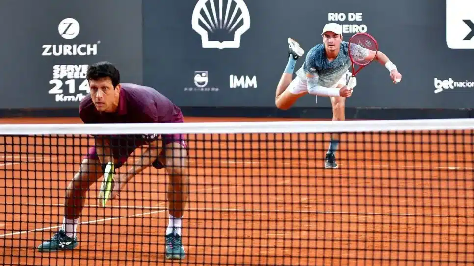 João Fonseca e Marcelo Melo em ação no Rio Open.
