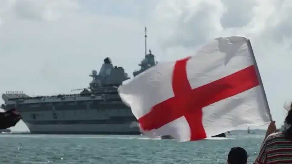 porta-aviões britânicos HMS Prince of Wales e HMS Dauntless