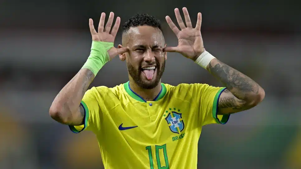 Neymar em comemoração de gol na Seleção