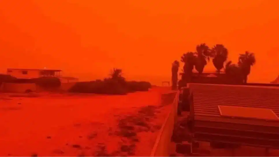 Ciclone na Austrália deixa céu avermelhado